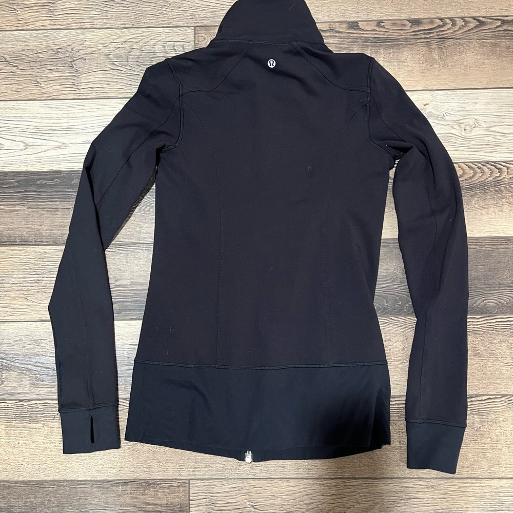 Lululemon jacket - Picture 2 of 14